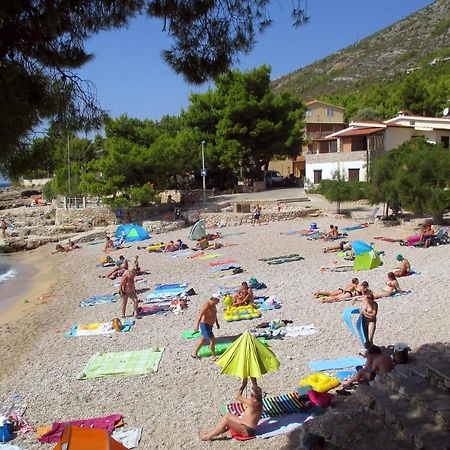 Apartments With A Parking Space Ivan Dolac, Hvar - 8753 Exterior photo