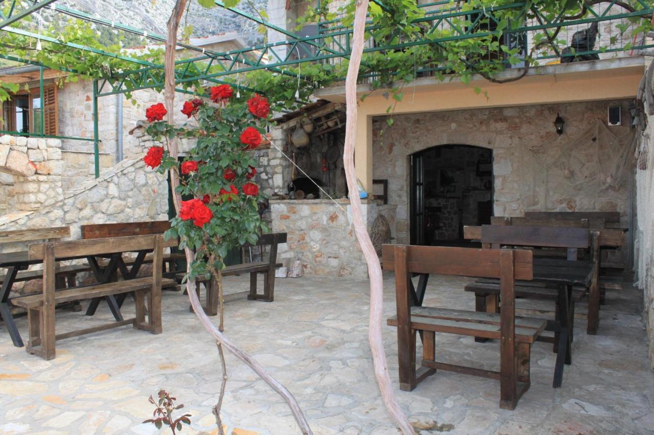 Apartments With A Parking Space Ivan Dolac, Hvar - 8753 Exterior photo